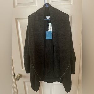 Zipper detail dark green cardigan sweater.